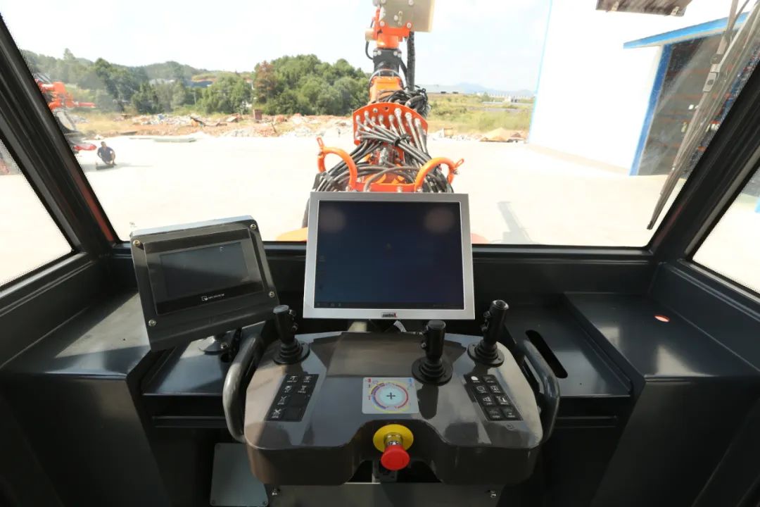 1676256719139580.jpg 640.jpg